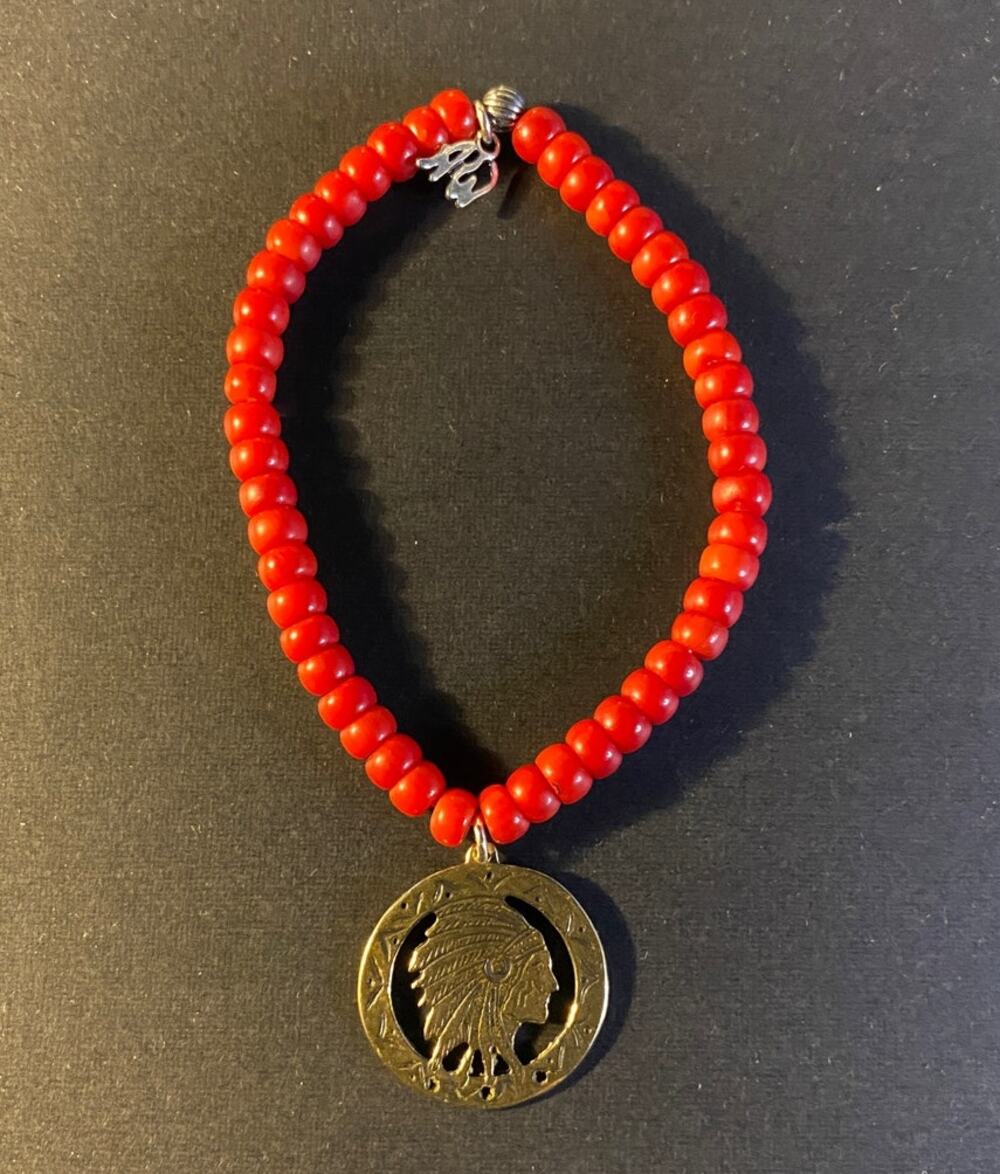 Carolyn Pollack Red Coral Beaded Stretch Bracelet 925 Indian Head Charm